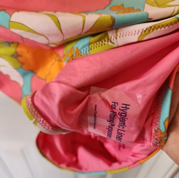 Trina Turk Playa one piece - Picture 4 of 9